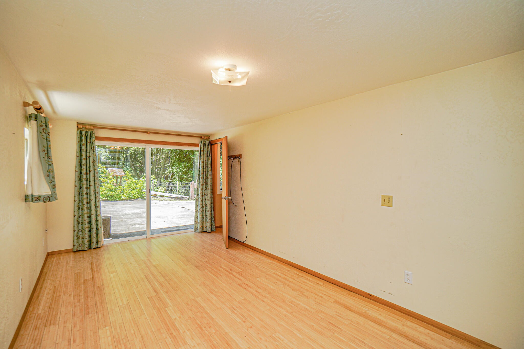 10320 Wagner Creek Road Talent, OR 97540 - Photo 24 of 67 DSC05470