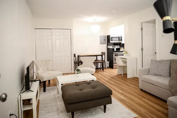 $2,300 | 7 Arizona Terrace, Unit 2, Arlington, MA 02474