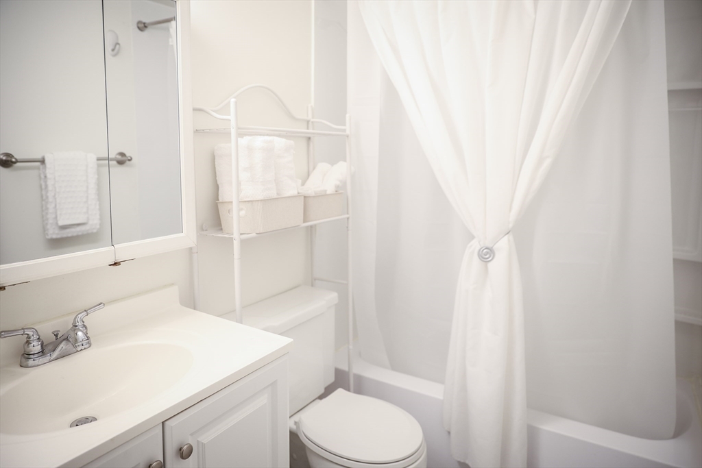 7 Arizona Terrace, Unit 2 Arlington, MA 02474 - Photo 20 of 25