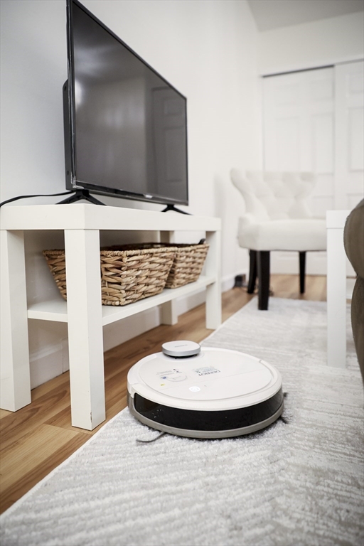 7 Arizona Terrace, Unit 2 Arlington, MA 02474 - Photo 4 of 25