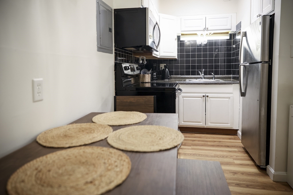 7 Arizona Terrace, Unit 2 Arlington, MA 02474 - Photo 10 of 25