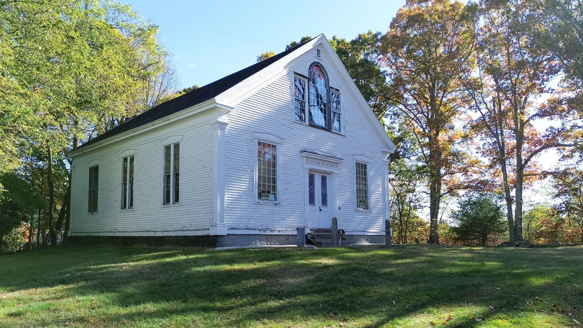807 Alewive Road Kennebunk, ME 04043 - Photo 8 of 34 Left Exterior