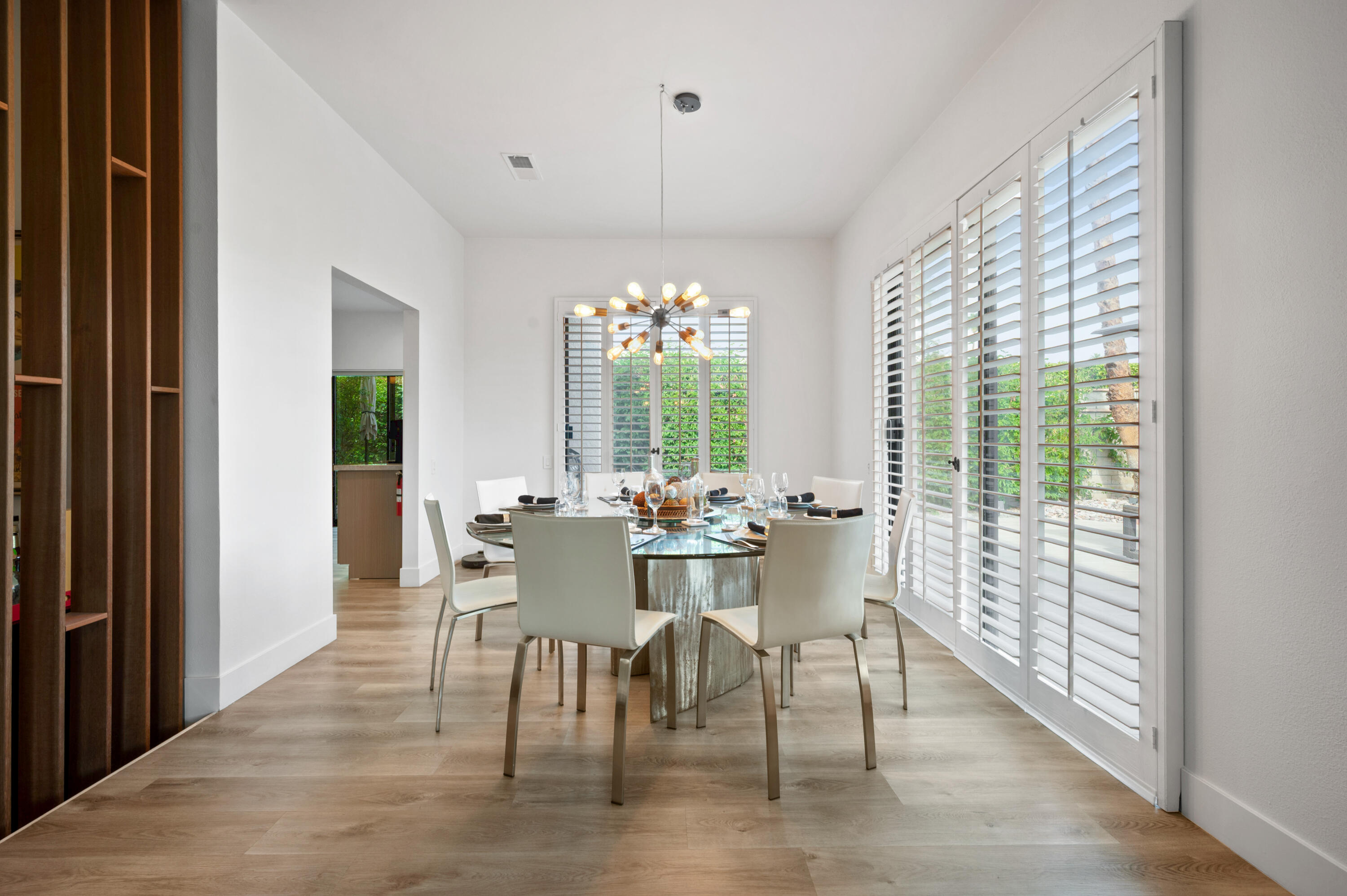 87 Magdalena Drive Rancho Mirage, CA 92270 - Photo 8 of 37 Dining Room