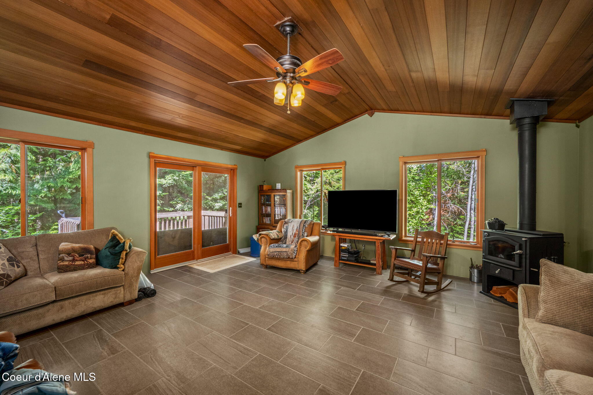 25739 North Good Hope Road Athol, ID 83801 - Photo 14 of 52 Tongue & groove ceiling