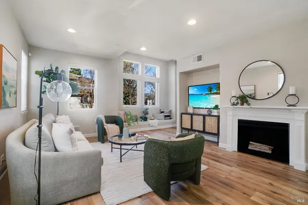 $625,000 | 113 Firefly Lane, Napa, CA 94558