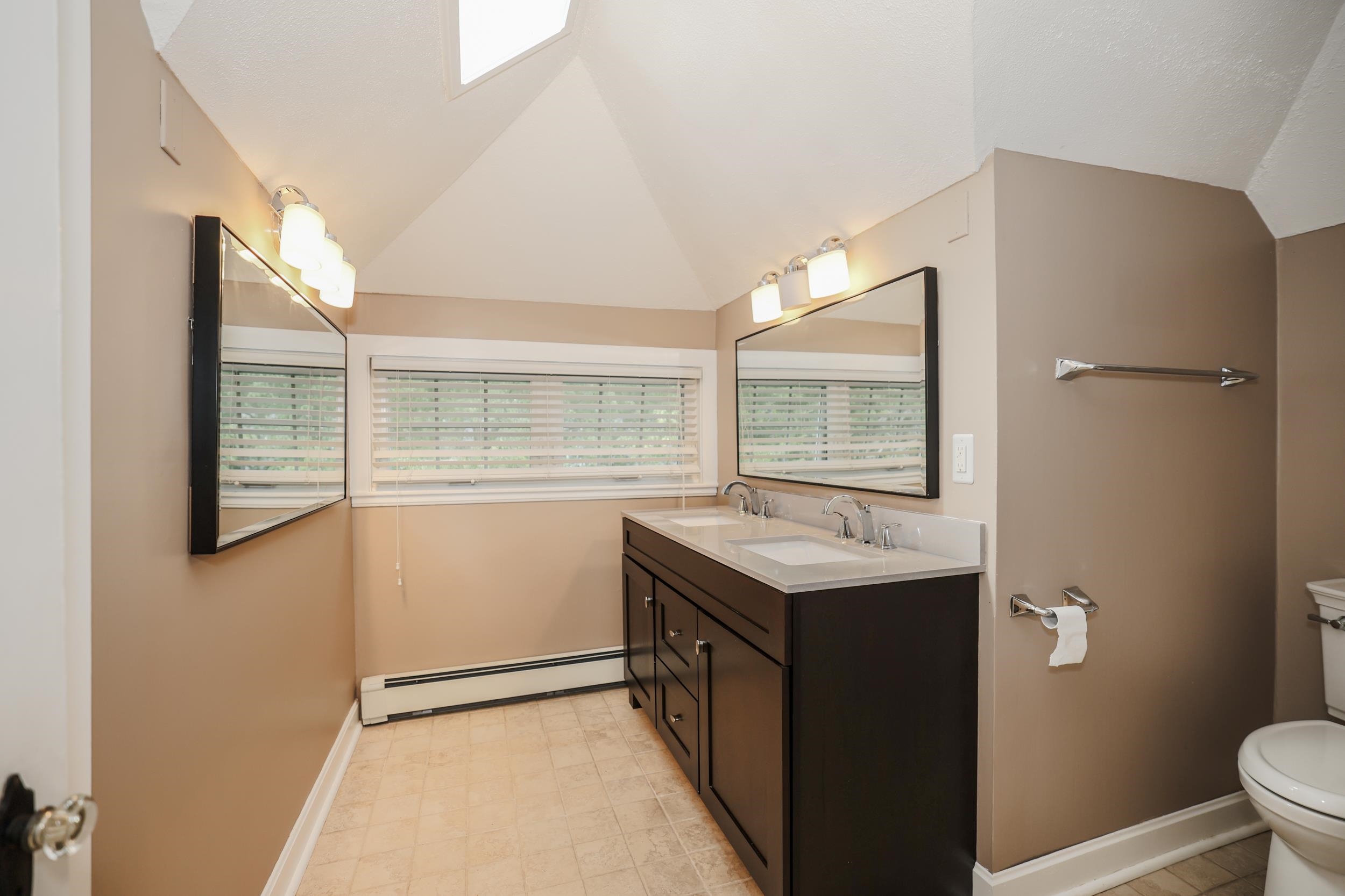 749 Maple Street Manchester, NH 03104 - Photo 22 of 34 Gallery Image 22