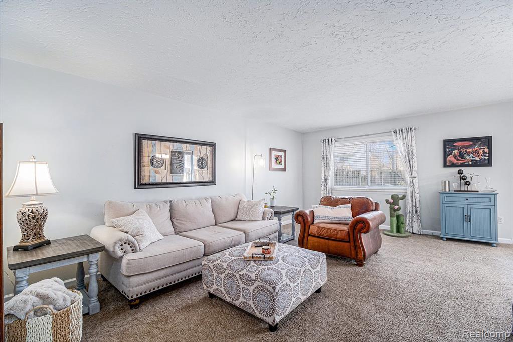156 Stratford Lane Rochester Hills, MI 48309 - Photo 13 of 29