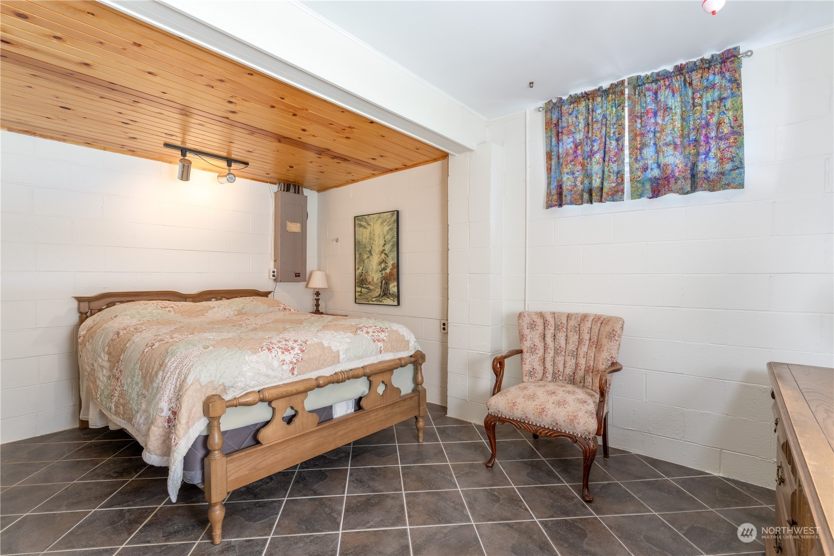 15048 South Lakeshore Road Chelan, WA 98816 - Photo 23 of 40 Gallery Image 23