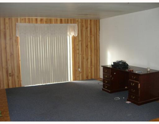 425 Lower Hulltown Road Dawson, PA 15428 - Photo 3 of 3 Living Room.