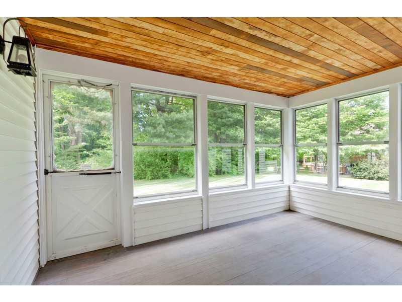 20 Penrith Road Portland, ME 04102 - Photo 17 of 31 Enclosed Porch.