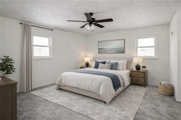 $400,000 | 10106 Northwest Mirror Lake Drive, Kansas City, MO 64152