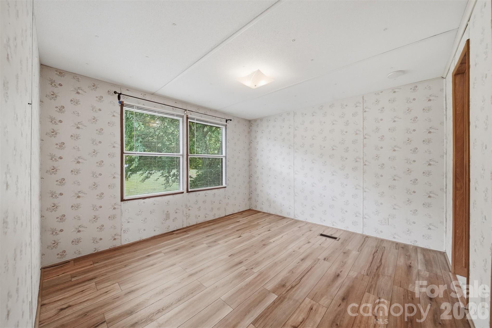 3617 Sulphur Springs Road Northeast Hickory, NC 28601 - Photo 14 of 35