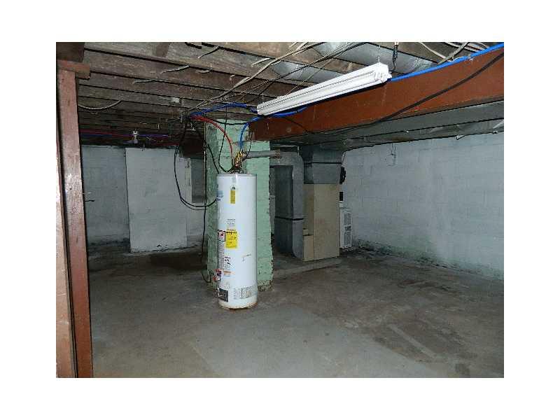 317 Sefler Street McKees Rocks, PA 15136 - Photo 11 of 12 Basement/Game Room.