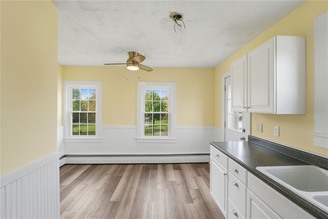 36 Ledward Avenue Westerly, RI 02891 - Photo 21 of 49