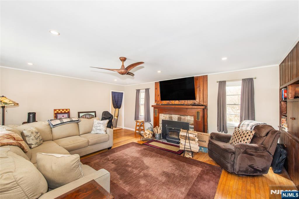 7 Stempert Road Branchville, NJ 07826 - Photo 7 of 36