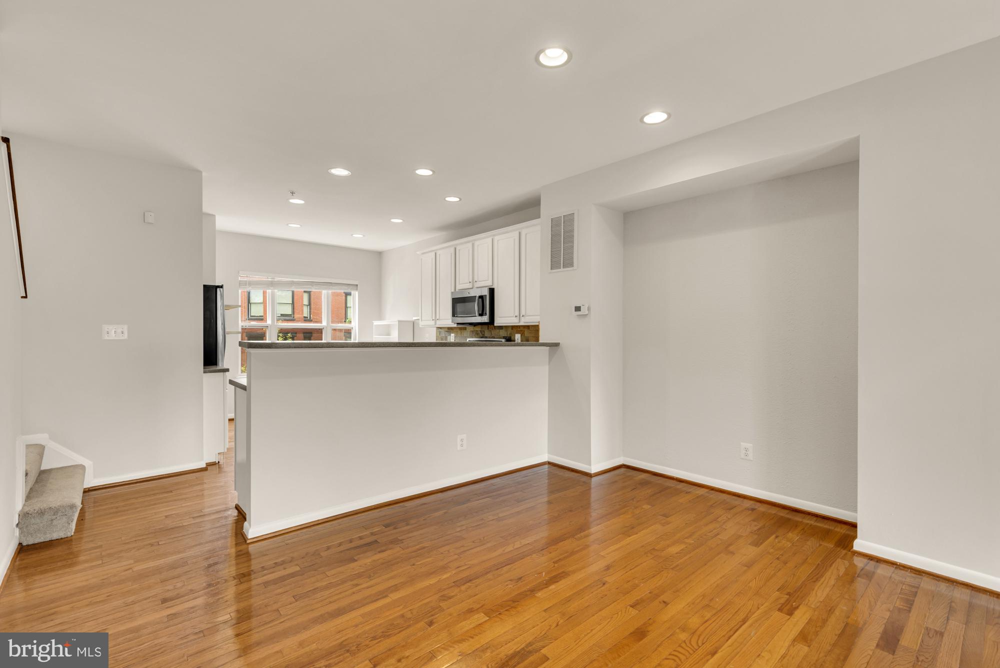 1227 V Street Northwest Washington, DC 20009 - Photo 15 of 38