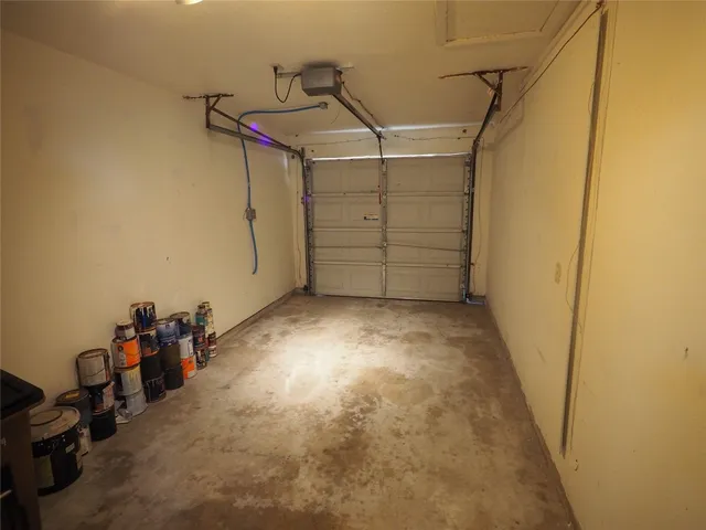 a view of a garage