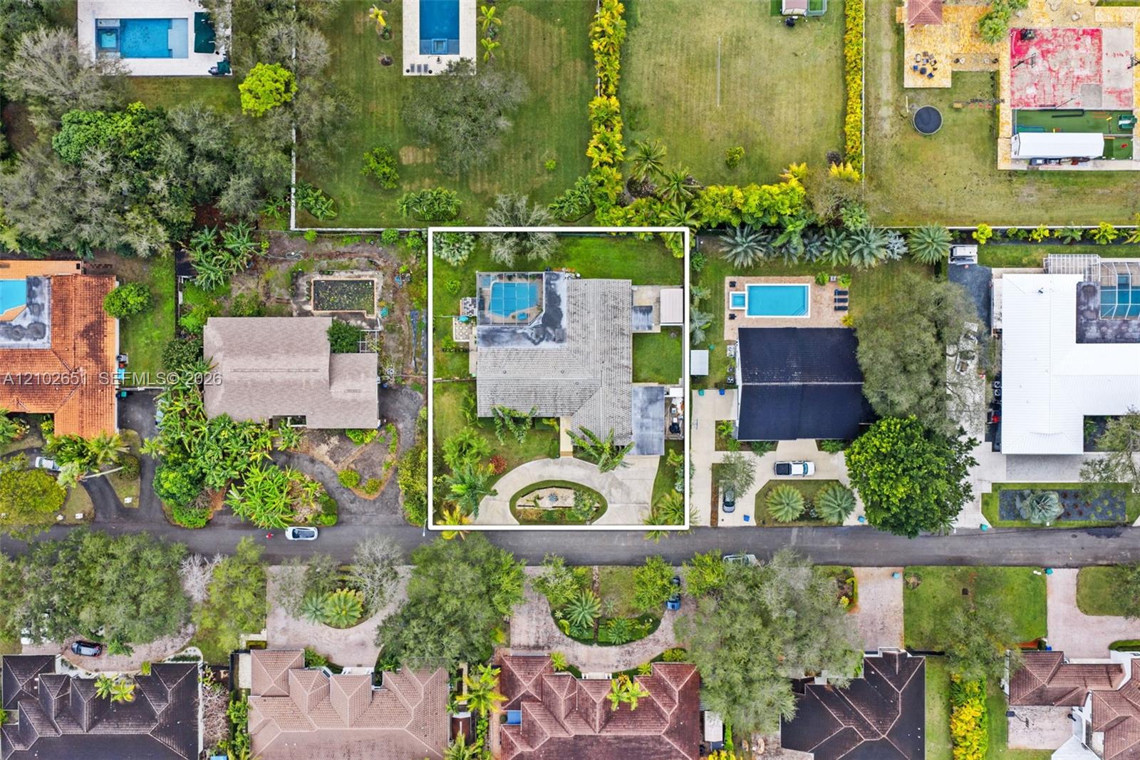 9838 Southwest 94th Terrace Miami, FL 33176 - Photo 13 of 59 Gallery Image 13