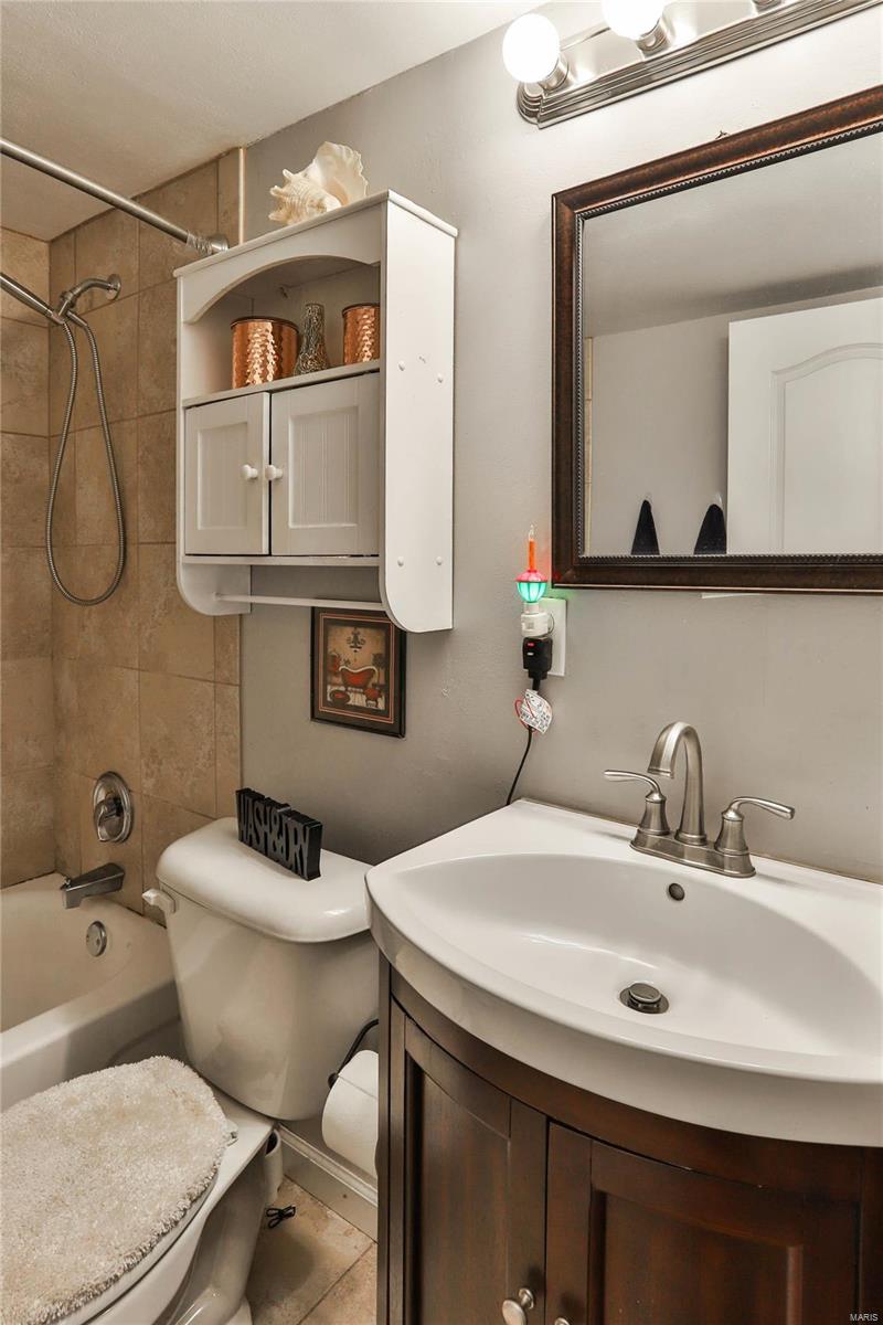 1419 Durango Lane, Unit 2 Fenton, MO 63026 - Photo 17 of 21