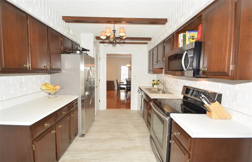 12324 Charing Cross Road Carmel, IN 46033 - Photo 12 of 24 Gallery Image 12