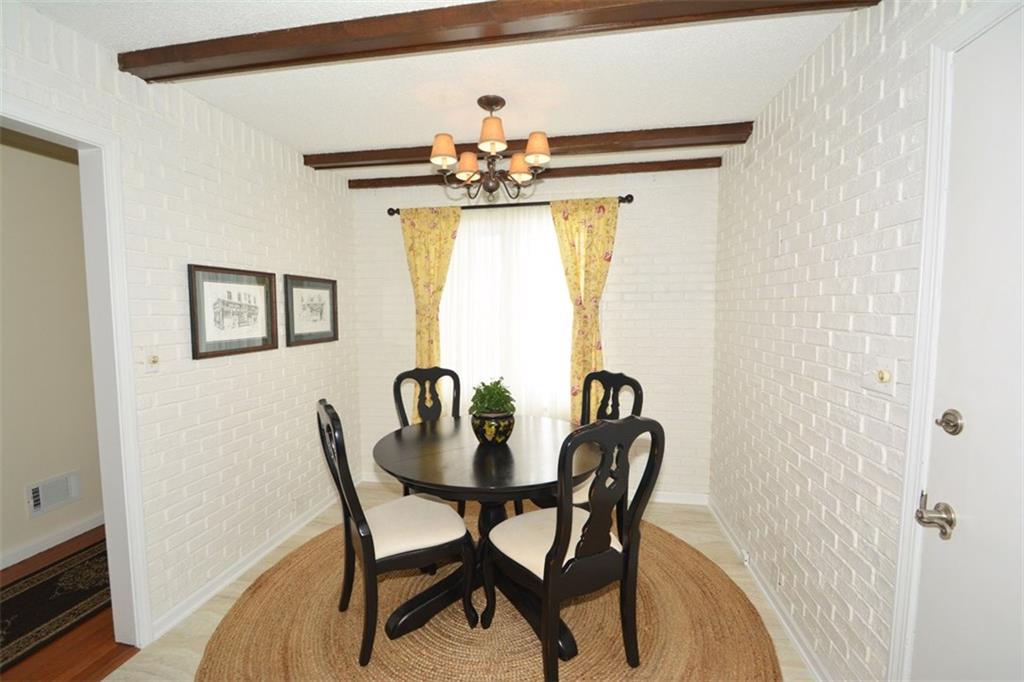 12324 Charing Cross Road Carmel, IN 46033 - Photo 9 of 24 Gallery Image 9