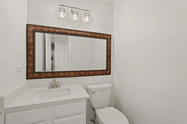 $1,875 | 2808 Grants Lake Boulevard, Unit 405, Sugar Land, TX 77479