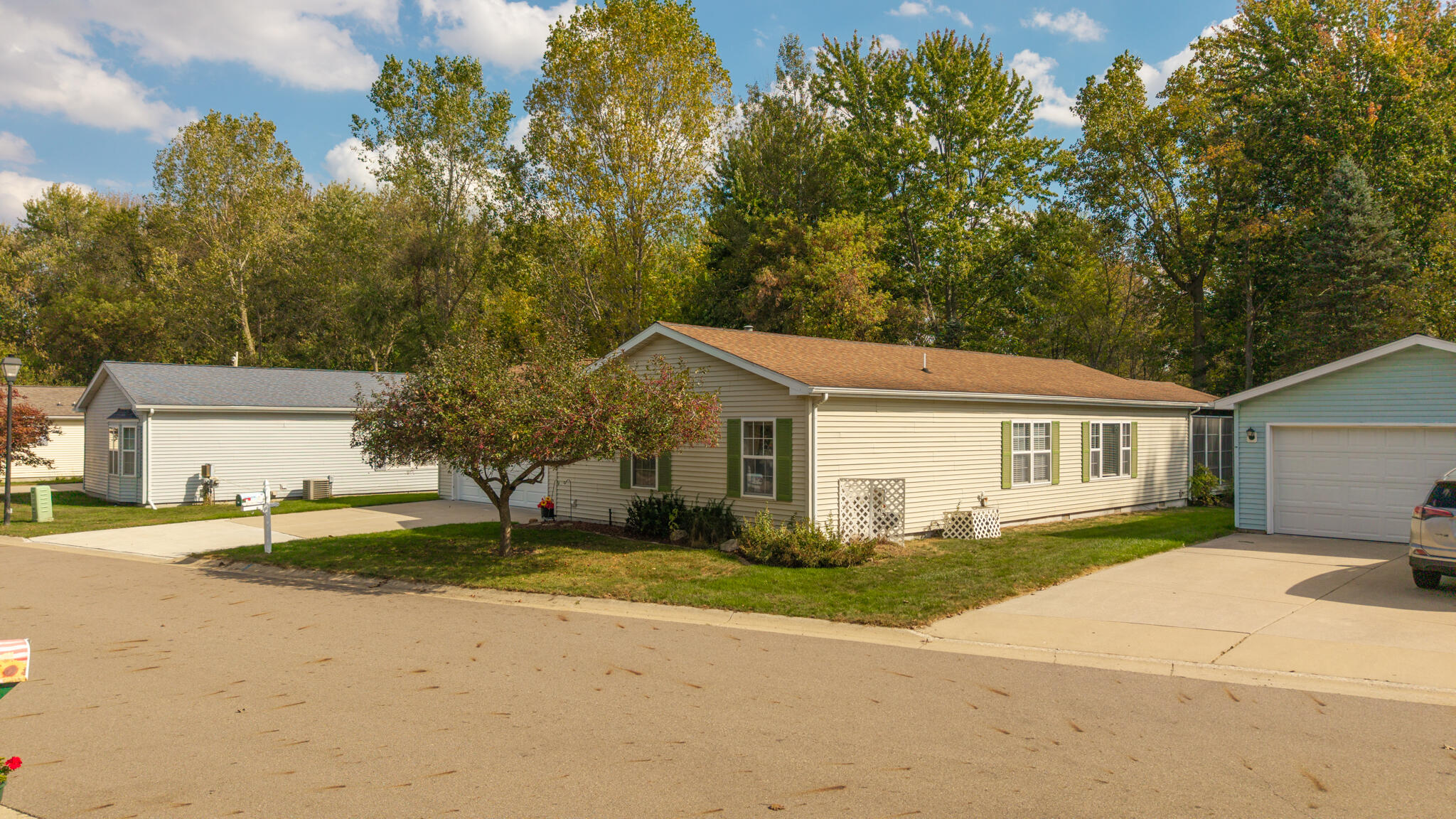 111 Block Street Williamston, MI 48895 - Photo 3 of 35 111_Block_BROCK-18