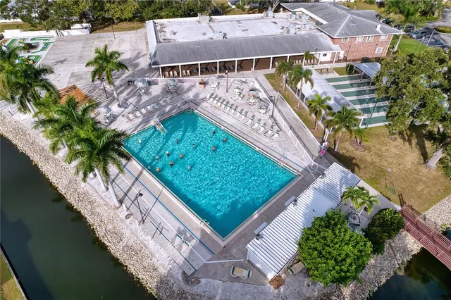 $209,900 | 3321 Shingle Oak Terrace, Sarasota, FL 34237