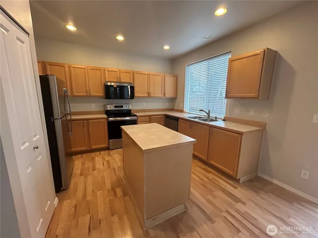 $735,000 | 24528 Southeast 275th Street, Maple Valley, WA 98038