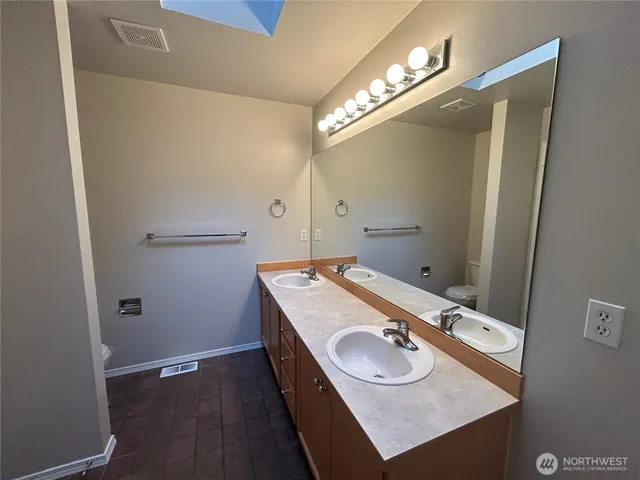 $735,000 | 24528 Southeast 275th Street, Maple Valley, WA 98038