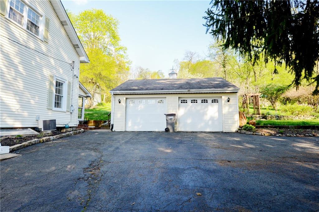 2581 Old Washington Road Pittsburgh, PA 15241 - Photo 22 of 24 Garage 2581 Old Washington Road