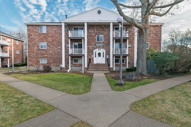 $349,900 | 1801 Ocean Street, Unit B31, Marshfield, MA 02050