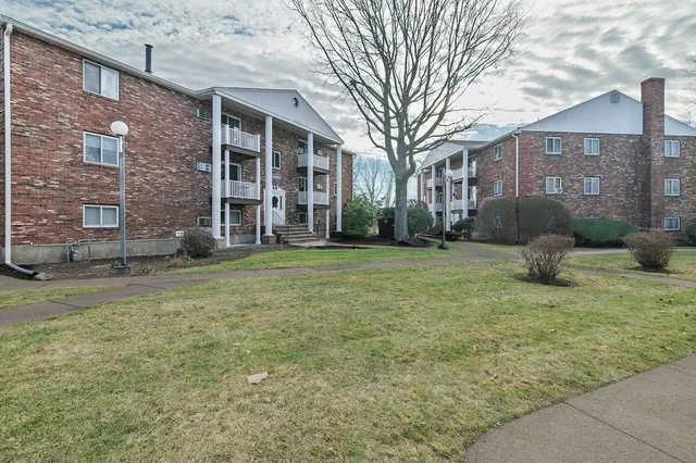 $349,900 | 1801 Ocean Street, Unit B31, Marshfield, MA 02050