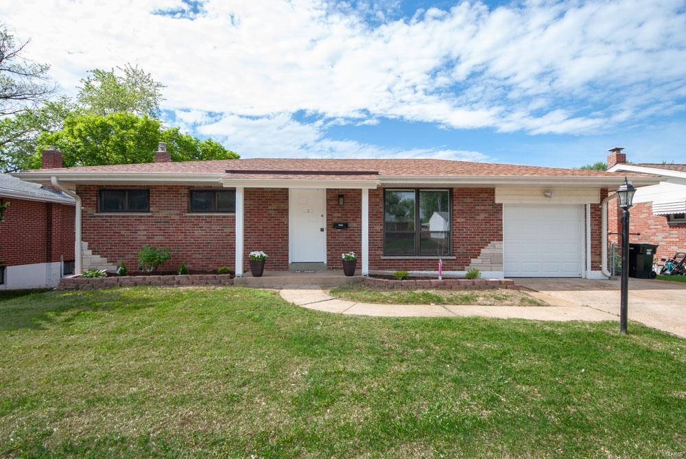 9504 Reavis Barracks Road Affton, MO 63123 - Photo 1 of 18