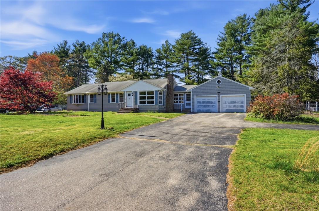 330 Harkney Hill Road Coventry, RI 02816 - Photo 2 of 43