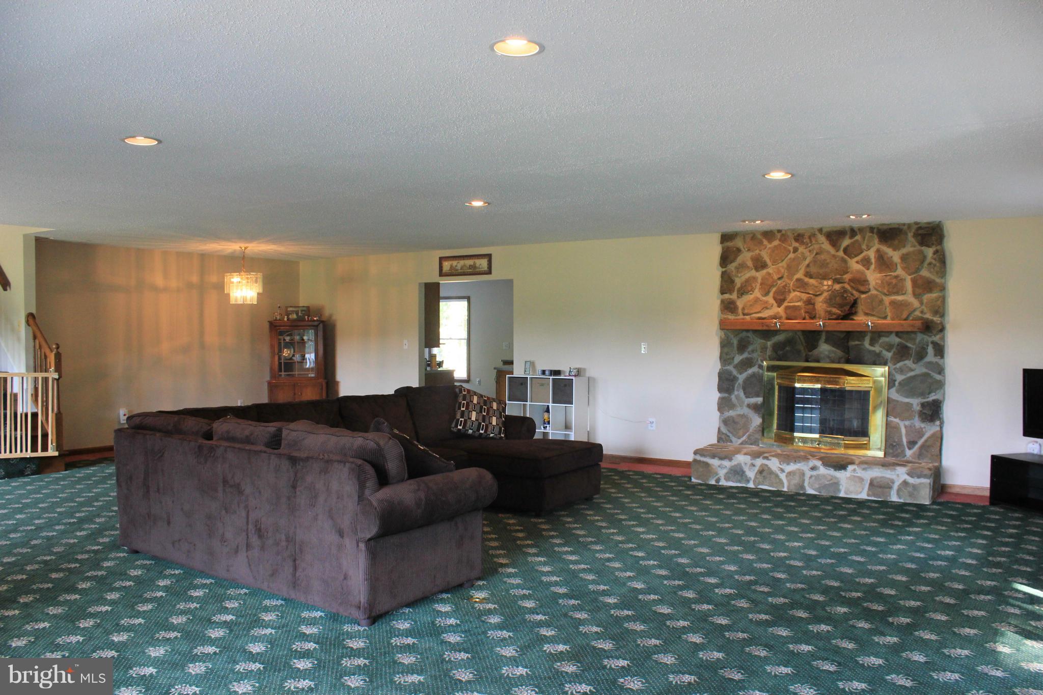37798 Waterloo Road Coltons Point, MD 20626 - Photo 9 of 30 Family Room