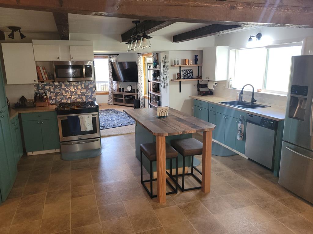 10346 Emma Loop Cascade, ID 83611 - Photo 12 of 43