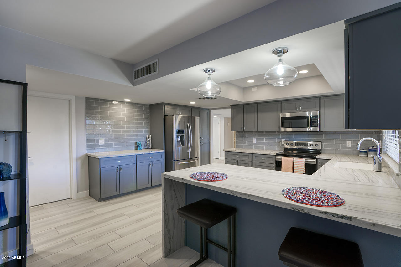 5317 East Redfield Road Scottsdale, AZ 85254 - Photo 3 of 17 Kitchen View #2