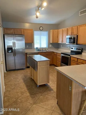 $2,200 | 16645 North 19th Street, Phoenix, AZ 85022