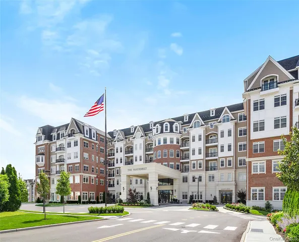 $5,999 | 990 Corporate Drive, Unit 412, Westbury, NY 11590