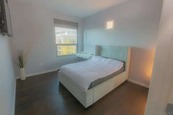 $4,250 | 206 Park Boulevard, Unit 804, San Diego, CA 92101