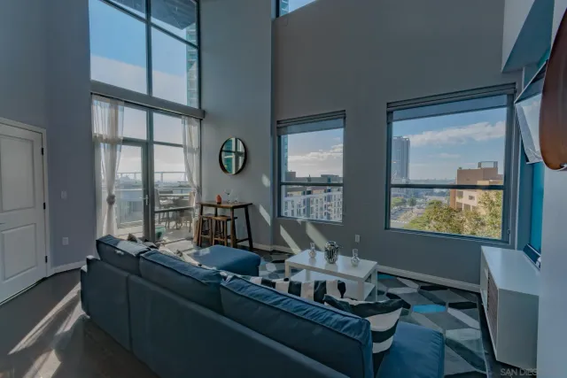 $4,000 | 206 Park Boulevard, Unit 804, San Diego, CA 92101