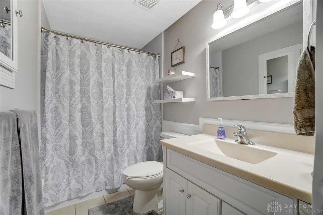 5220 Gander Road West Dayton, OH 45424 - Photo 21 of 41