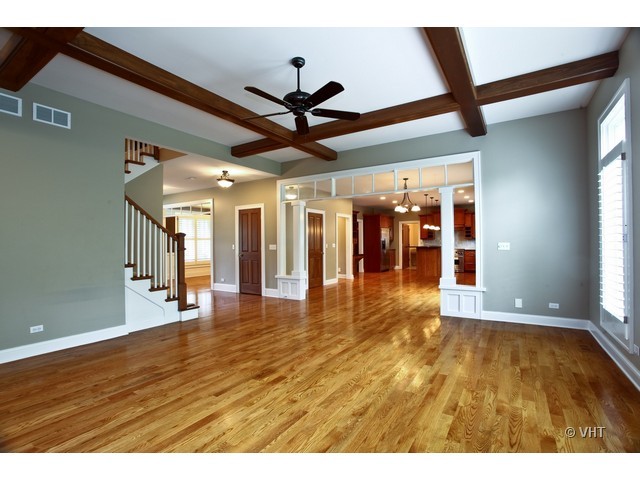 S720 Garfield Street Winfield, IL 60190 - Photo 7 of 22