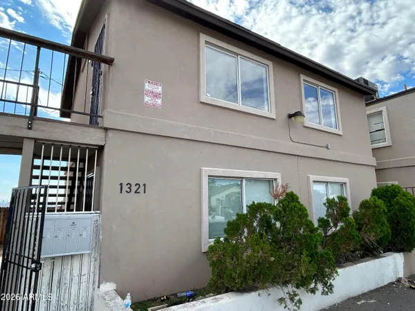 $950 | 1321 West Vogel Avenue, Unit 8, Phoenix, AZ 85021