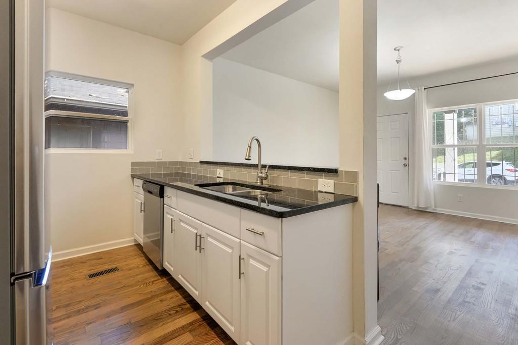 1099 Smith Street Southwest, Unit B Atlanta, GA 30310 - Photo 7 of 23