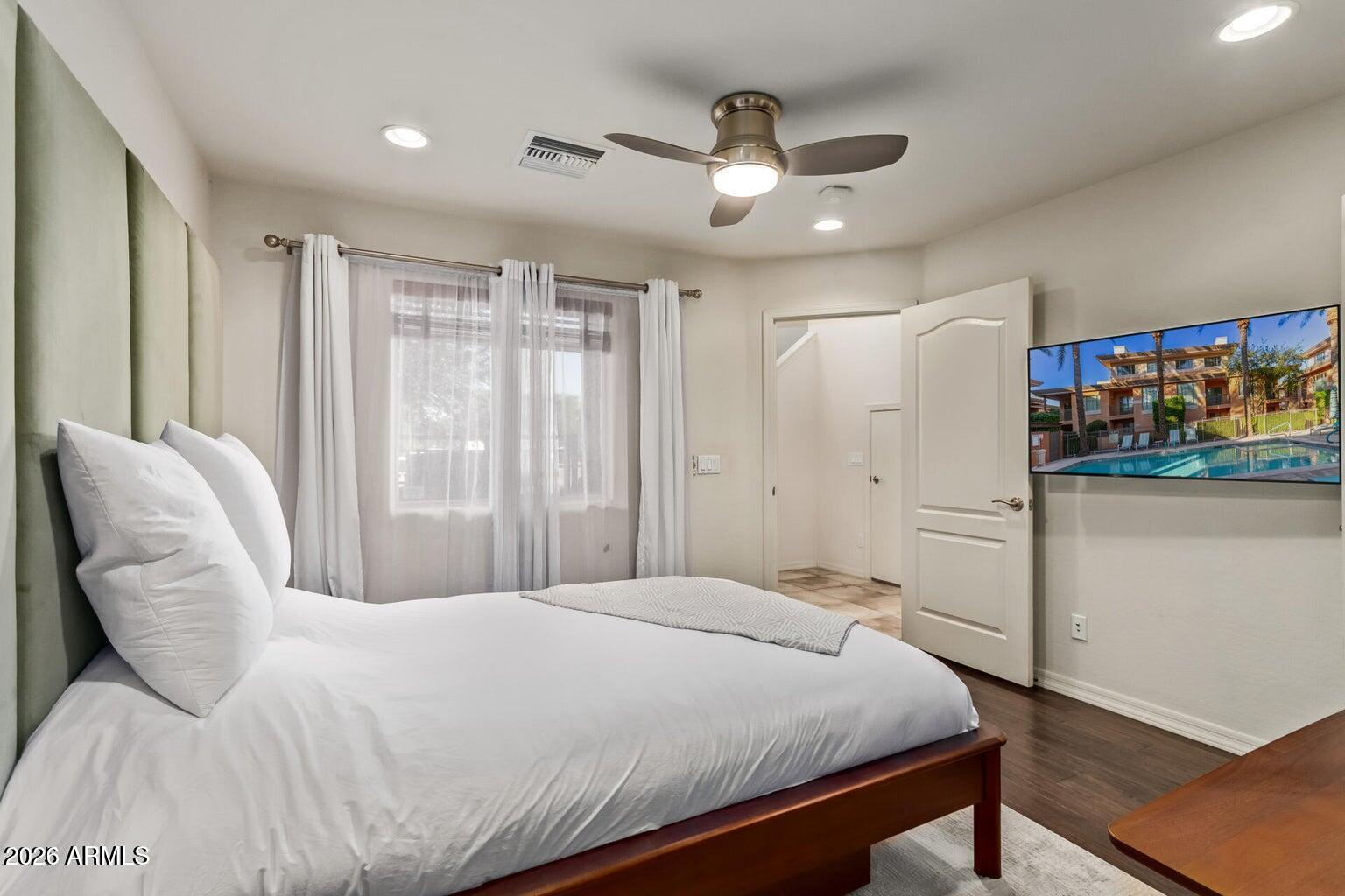 6940 East Cochise Road, Unit 1016 Paradise Valley, AZ 85253 - Photo 23 of 33 Sandola 26