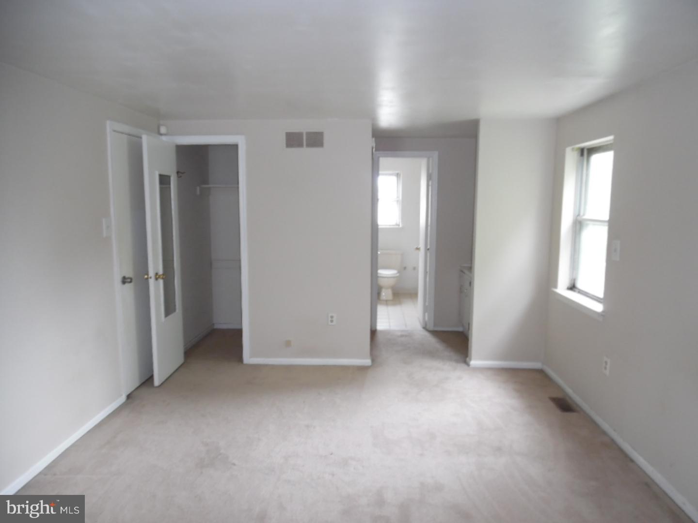 122 Pleasant Hill Road Cheltenham, PA 19012 - Photo 14 of 17 Gallery Image 14