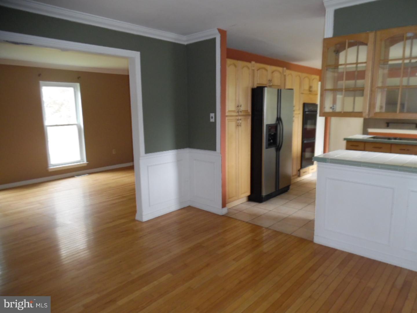 122 Pleasant Hill Road Cheltenham, PA 19012 - Photo 7 of 17 Gallery Image 7