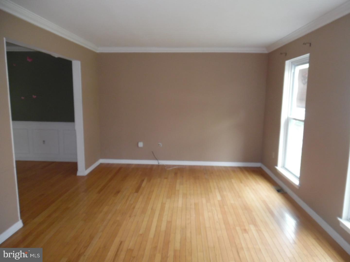 122 Pleasant Hill Road Cheltenham, PA 19012 - Photo 9 of 17 Gallery Image 9